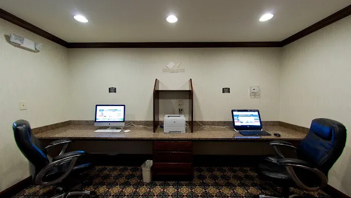 Staybridge Suites Stroudsburg (East) Poconos by IHG 4