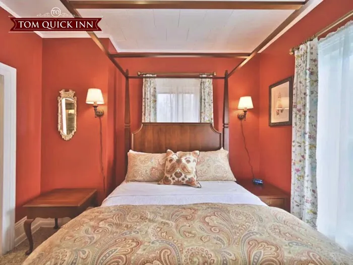 Tom Quick Inn 4