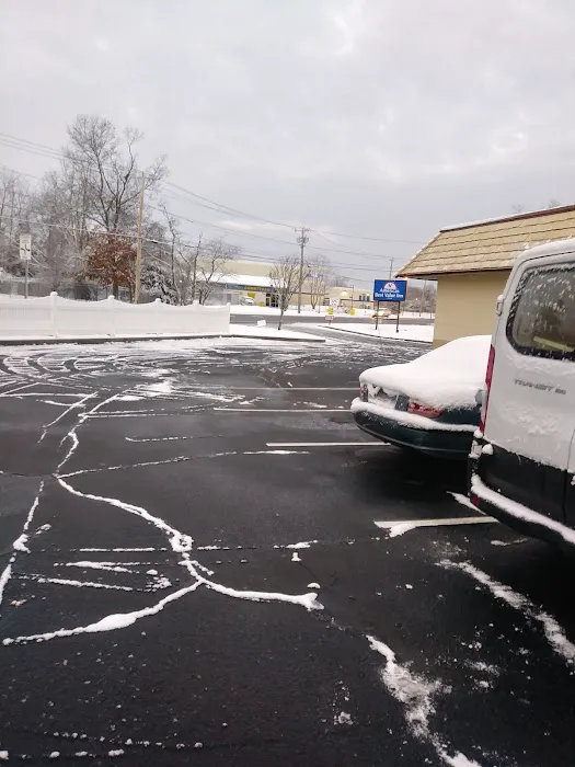 Americas Best Value Inn Port Jefferson Station Long Island 4