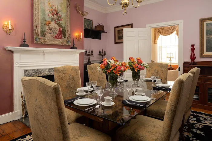 Olivia's Bridge Street Inn 4