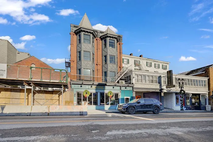 Beacon Hotel (Short term rental) 4
