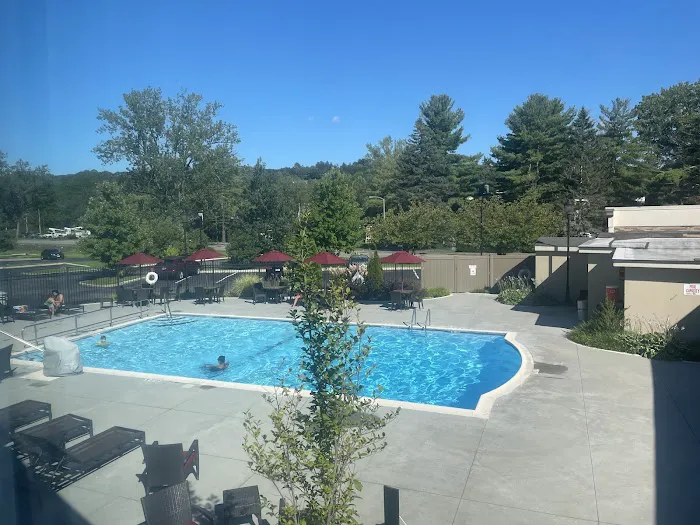Hotel MTK Mount Kisco 4