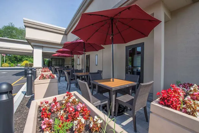 Hotel MTK Mount Kisco 4
