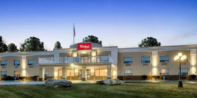 Red Roof Inn & Suites Newburgh – Stewart Airport/ West Point