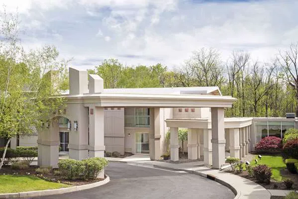 Howard Johnson by Wyndham Newburgh/West Point 4