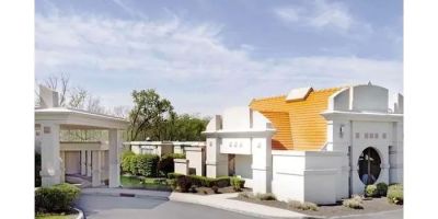 Howard Johnson by Wyndham Newburgh/West Point