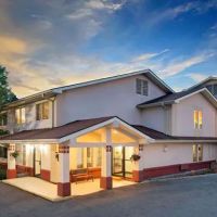 Super 8 by Wyndham Newburgh/West Point Near Stewart Airport ico