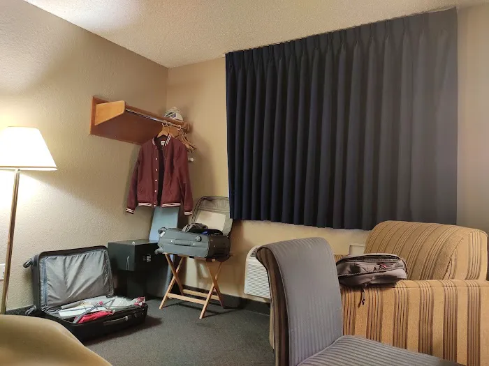 Super 8 by Wyndham Newburgh/West Point Near Stewart Airport 4