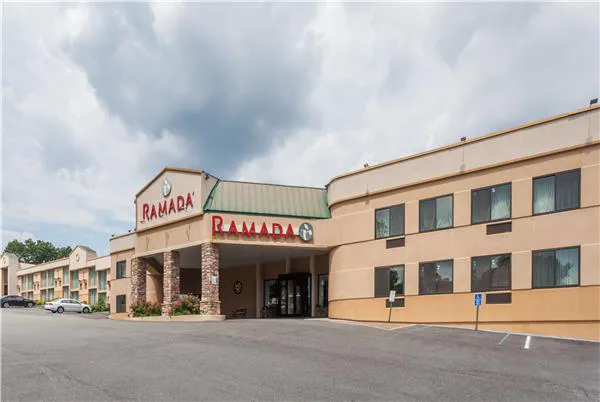 Ramada by Wyndham Newburgh/West Point 4