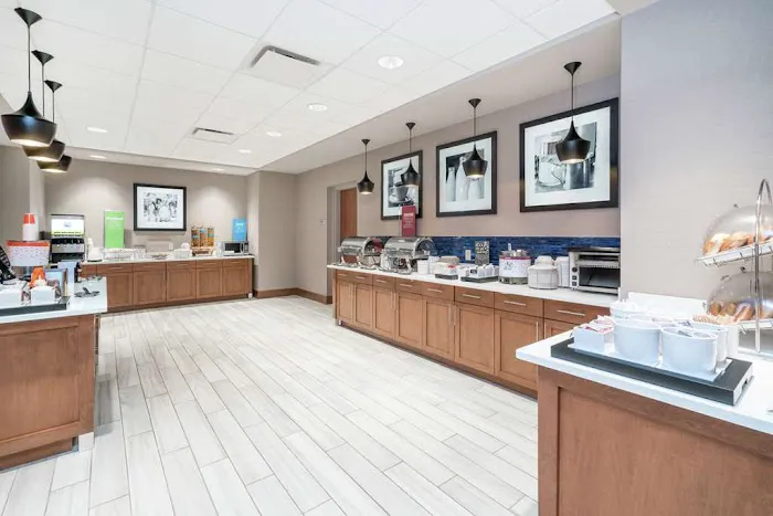 Hampton Inn & Suites Newburgh Stewart Airport 4