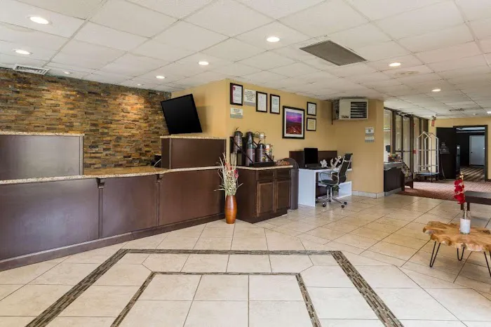 Fairmount Inn & Suites - Stroudsburg 4