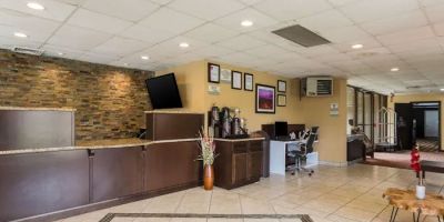 Fairmount Inn & Suites - Stroudsburg