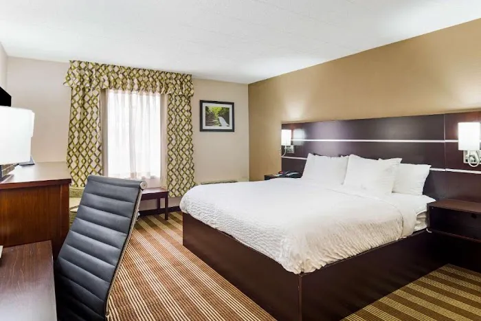 Pocono Inn & Banquet 4
