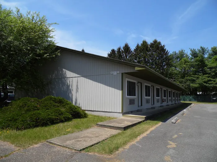 Glenwood Inn & Conference Center 4