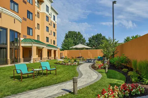 Courtyard Philadelphia Langhorne 4