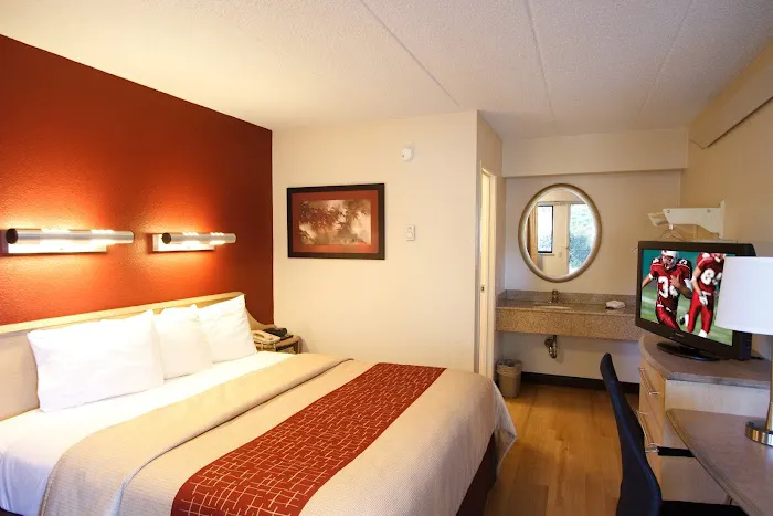 Red Roof Inn Philadelphia - Oxford Valley 4