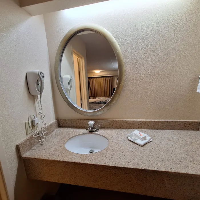 Red Roof Inn Philadelphia - Oxford Valley 4