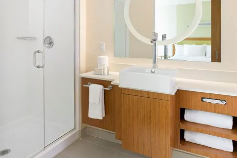 SpringHill Suites Philadelphia Langhorne 4