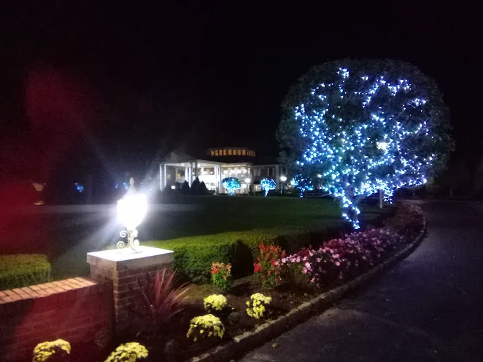 The Inn And Spa At East Wind 4