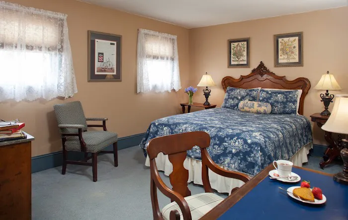 Lafayette Inn 4