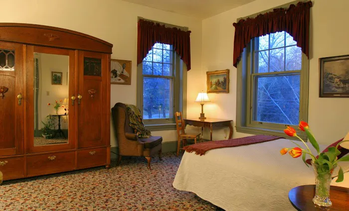Lafayette Inn 4