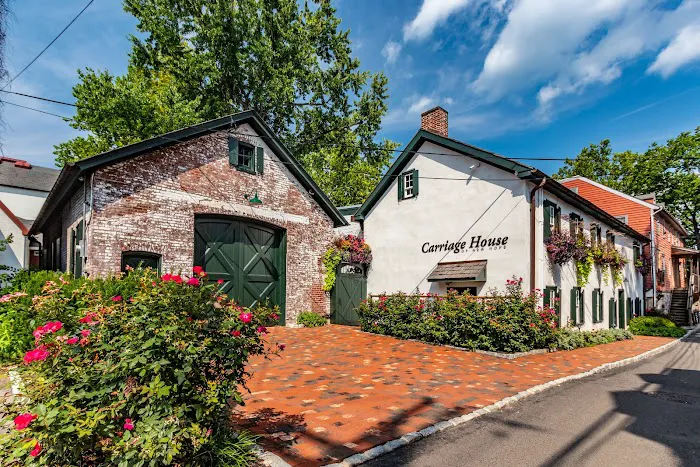 Carriage House of New Hope 4