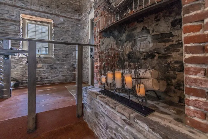 Carriage House of New Hope 4