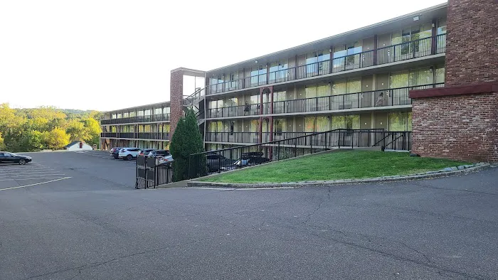 New Hope Inn & Suites 4