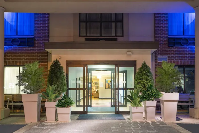 Holiday Inn Express & Suites Easton by IHG 4