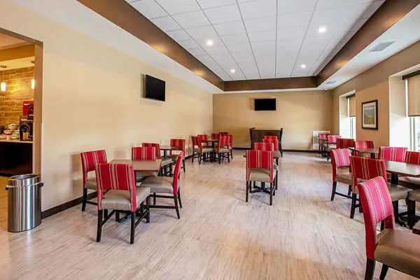 Comfort Suites Fishkill near Interstate 84 4