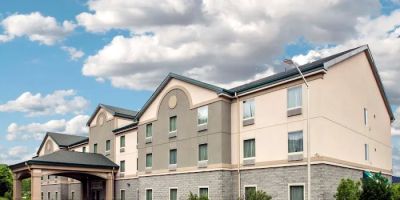 Quality Inn & Suites Fishkill South near I-84