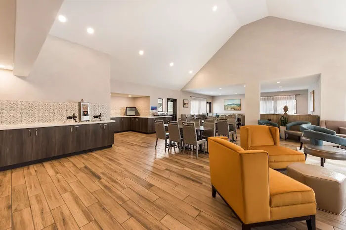 Best Western Fishkill Inn & Suites 4