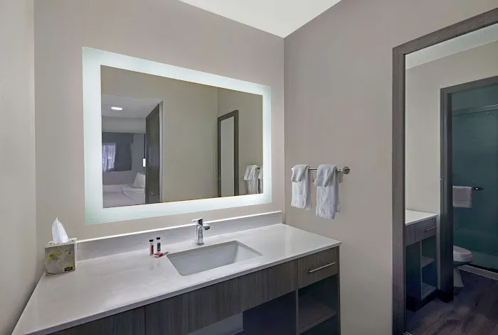 Best Western Fishkill Inn & Suites 4