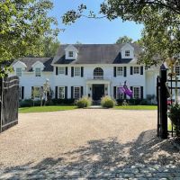 Ward Manor ico