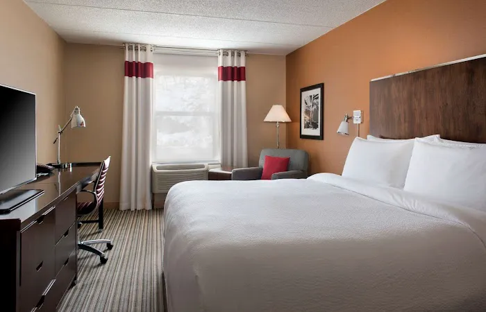 The Crossroads Hotel - Newburgh 4