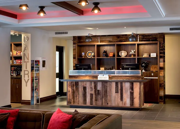 The Crossroads Hotel - Newburgh 4