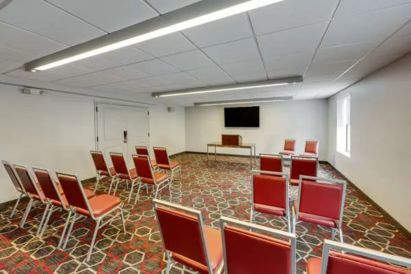 The Crossroads Hotel - Newburgh 4