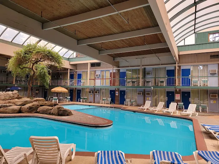FairBridge Inn & Suites Poconos 4