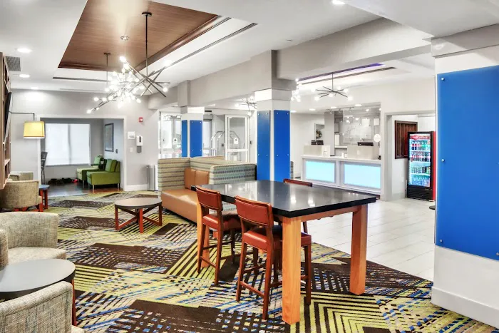 Holiday Inn Express & Suites Stroudsburg-Poconos by IHG 4