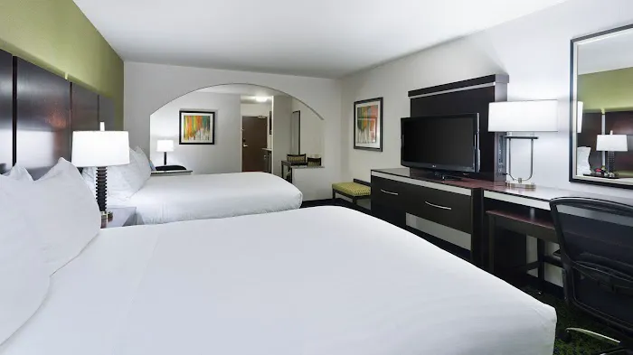 Holiday Inn Express & Suites Stroudsburg-Poconos by IHG 4
