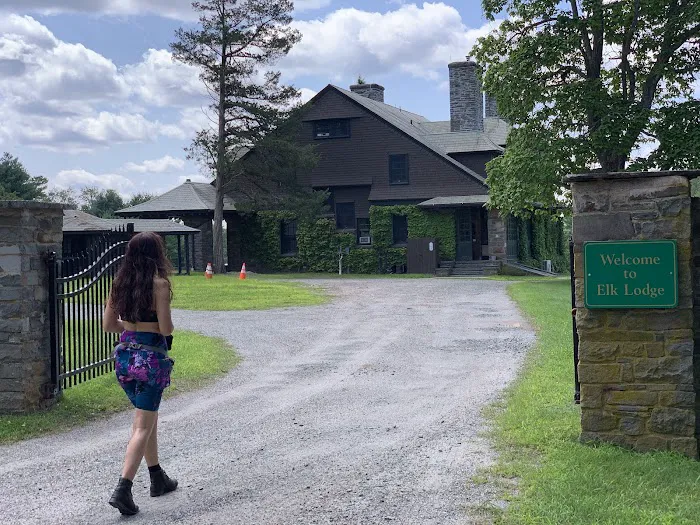 Elk Lodge 3