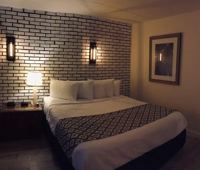 Penn Lodge Hotel & Suites 4