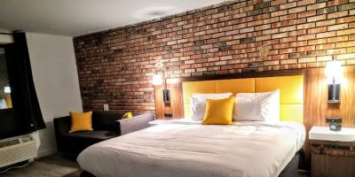 Penn Lodge Hotel & Suites