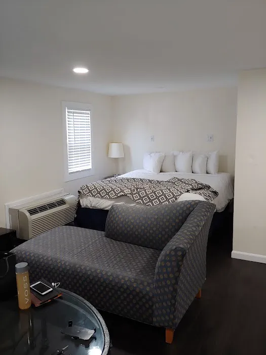 Penn Lodge Hotel & Suites 4