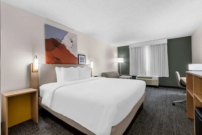 Spark by Hilton Bensalem Philadelphia 4