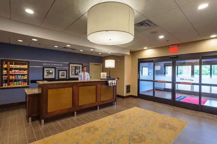 Hampton Inn & Suites Philadelphia/Bensalem 4