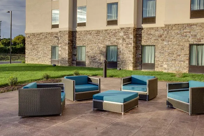 Hampton Inn & Suites Philadelphia/Bensalem 4