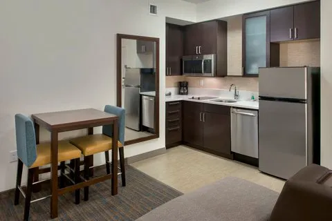Residence Inn Long Island East End 4