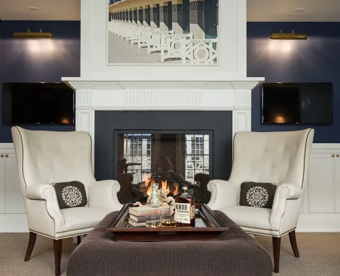 The Quogue Club at Hallock House 4