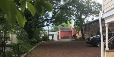 Hargrave House Bed and Breakfast Parking Lot